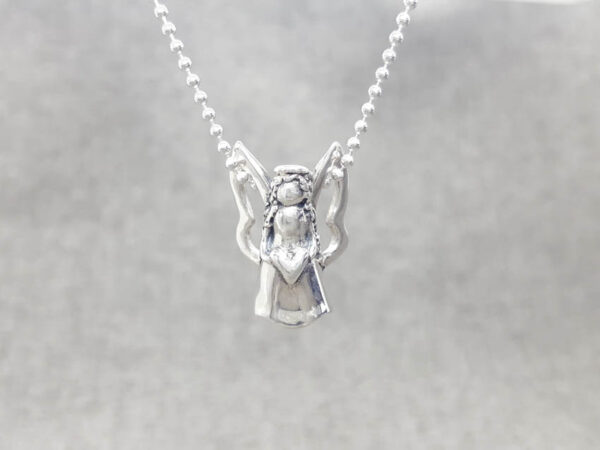 Ängel - på kullänk - handgjort silversmycke från Brokig silversmycken