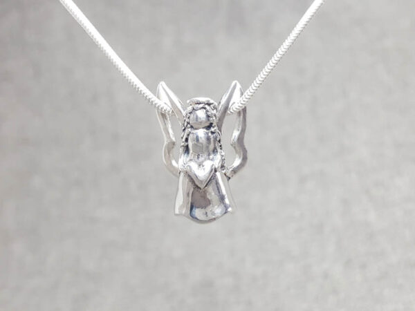 Ängel - på ormlänk- handgjort silversmycke från Brokig silversmycken
