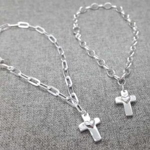 Hjärtkors-silverarmband-handgjorda silversmycken från Brokig silversmycken