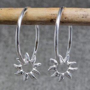 Solringar - örhängen med sol i silver - från Brokig silversmycken
