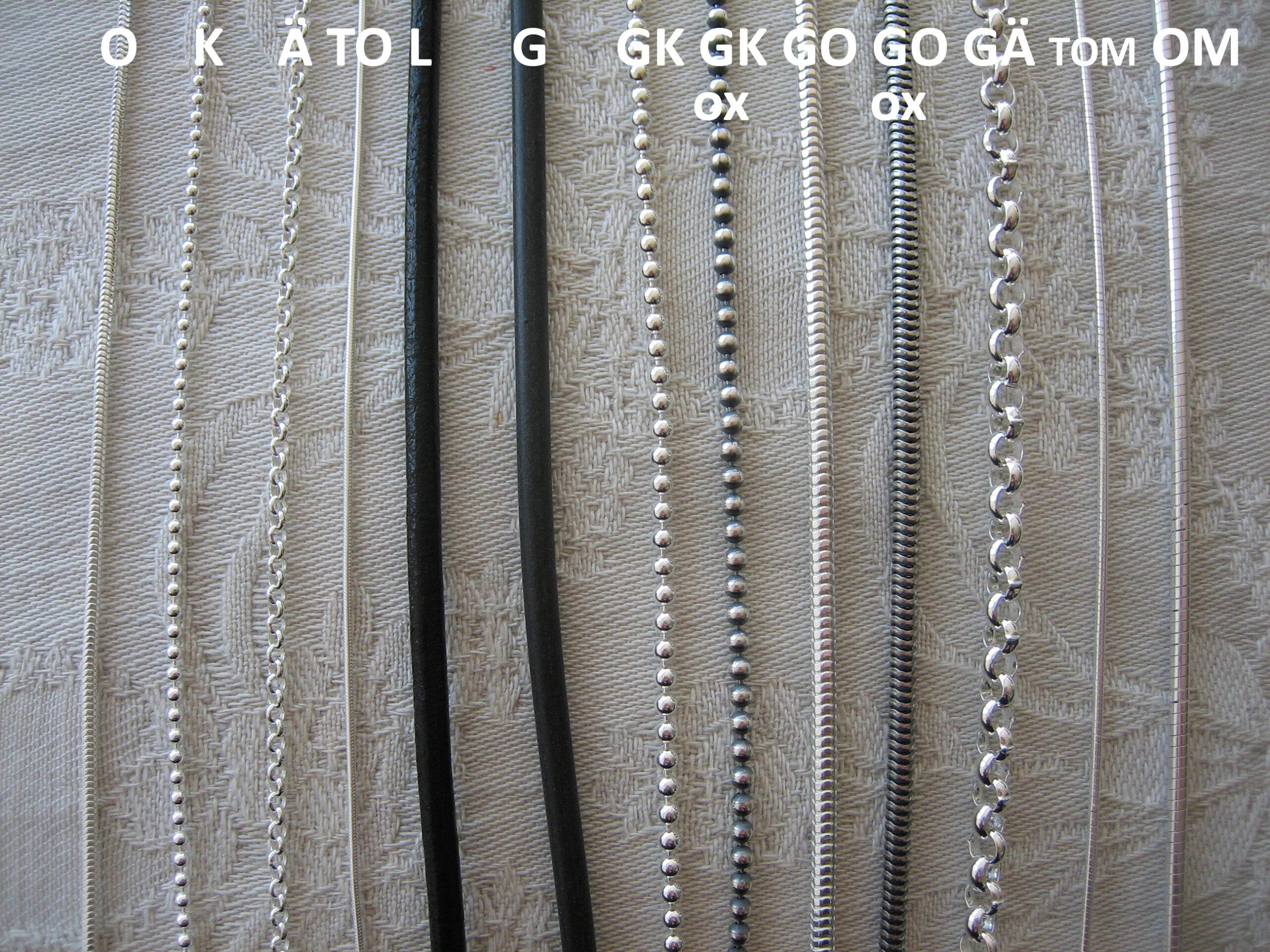 Jämför silverkedjor och remmar Jämför silverkedjor och remmar - silversmycke i äkta silver - handgjorda silversmycken från Brokig silversmycken