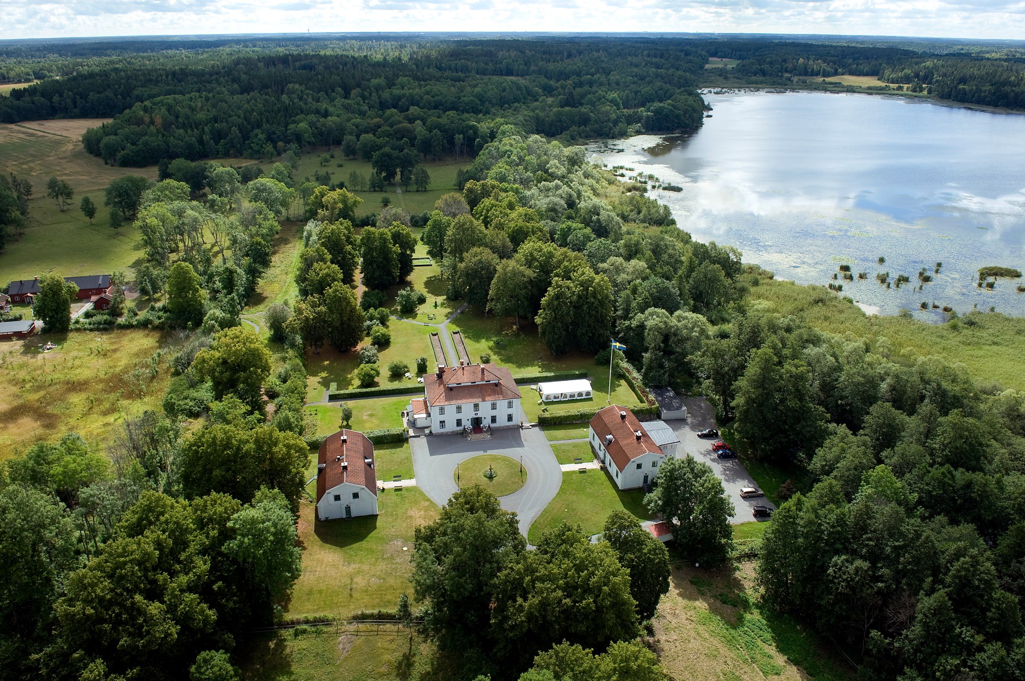 Noors-slott Noors slott - återförsäljare för Brokig silversmycken